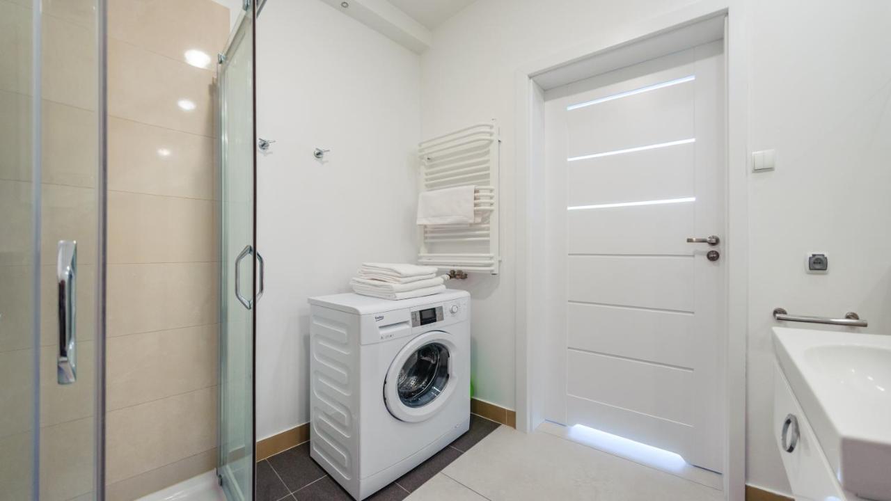 Apartamenty Sun & Snow Rezydencja 尤斯托尼莫斯基 外观 照片