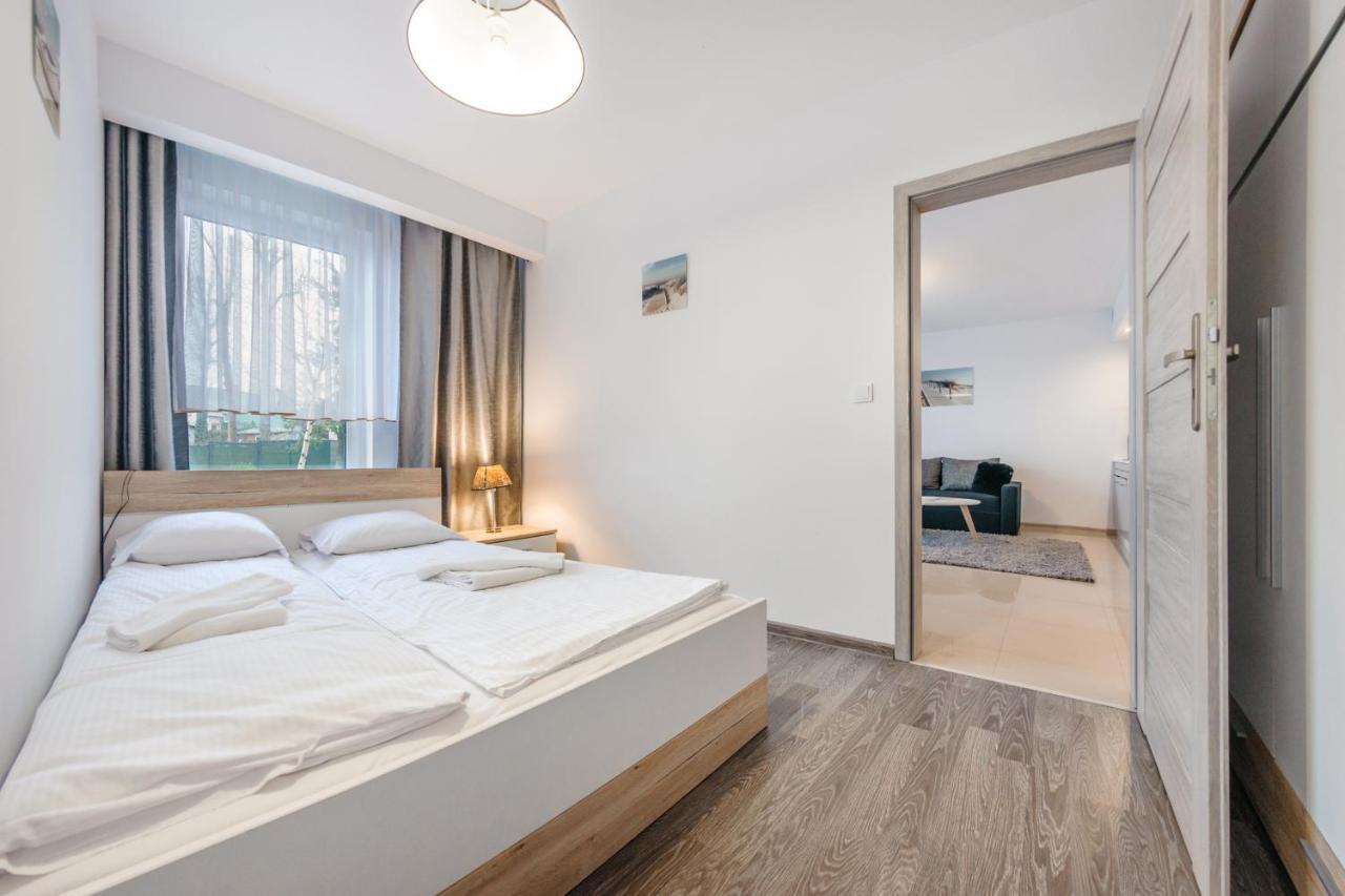 Apartamenty Sun & Snow Rezydencja 尤斯托尼莫斯基 外观 照片