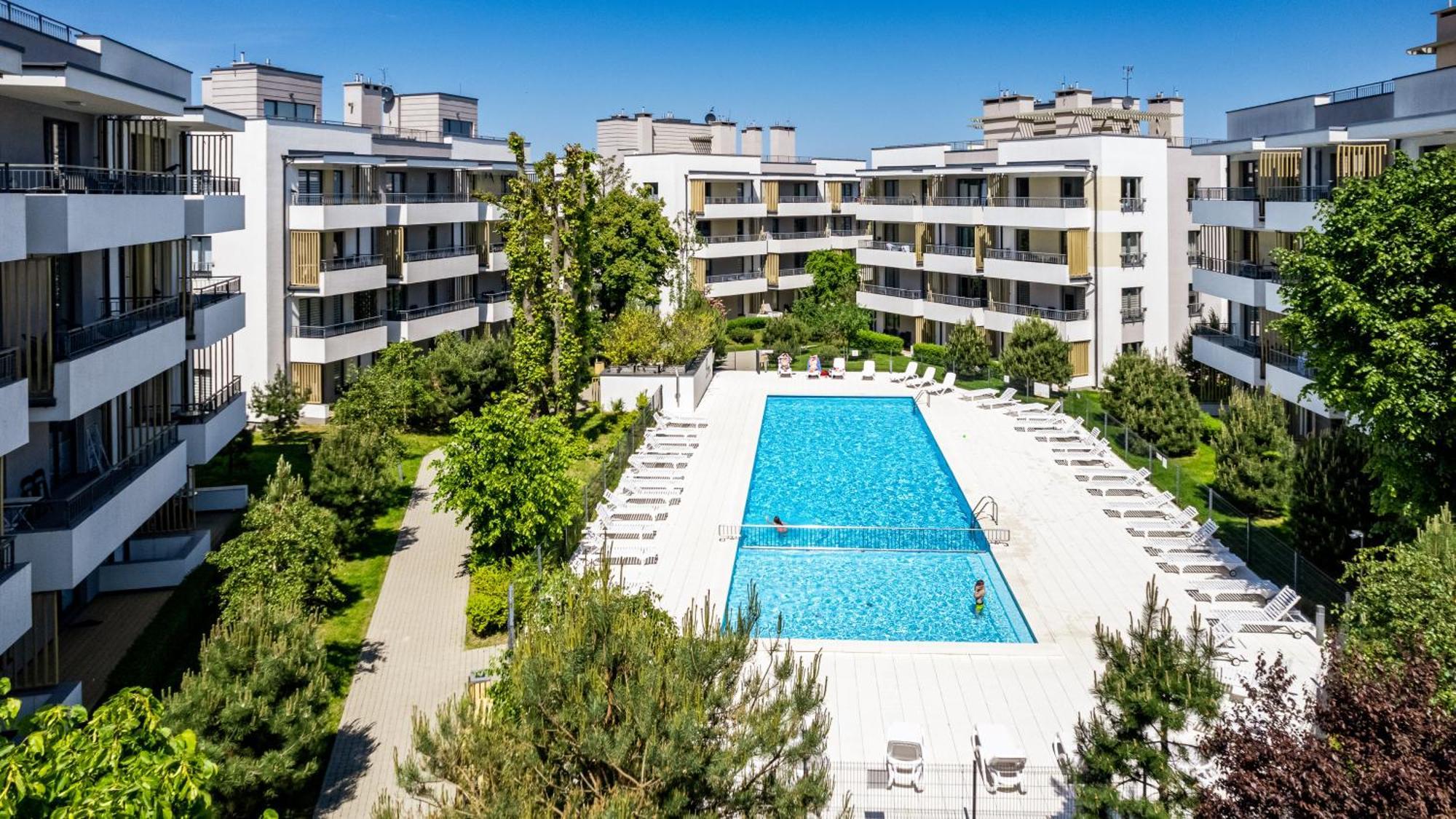 Apartamenty Sun & Snow Rezydencja 尤斯托尼莫斯基 外观 照片